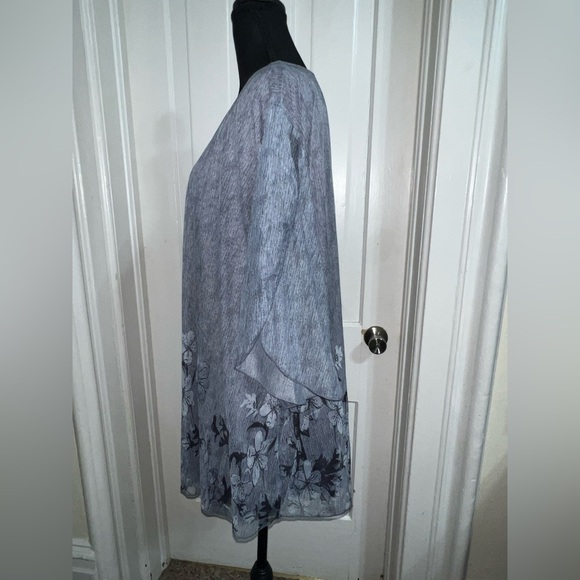 Women’s plus size 3X shirt, top, blouse Sese Code 3XL‎ Gray Top - Picture 5 of 6